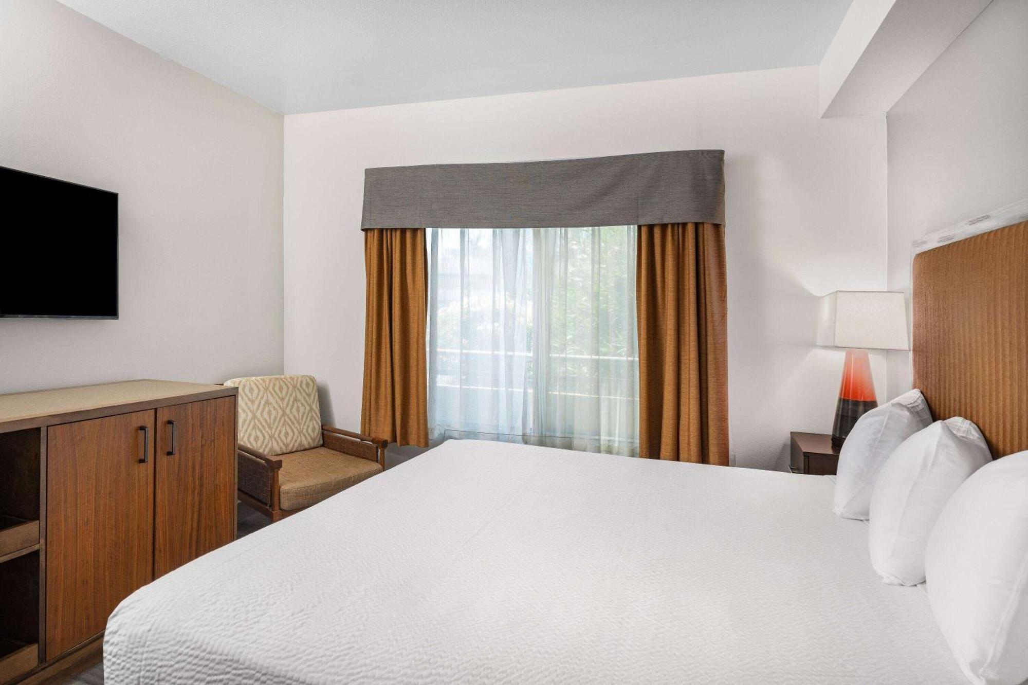 รามาดา ลิมิเต็ด เบเคอร์สฟิลด์ นอร์ท Hotel เบเกอร์สฟีลด์ ภายนอก รูปภาพ